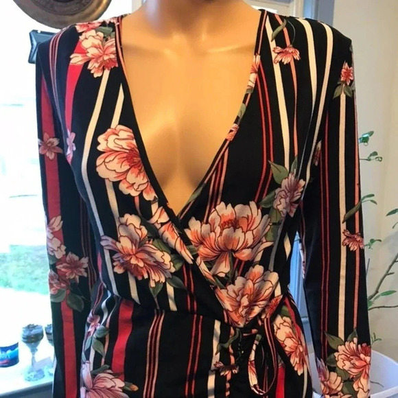 Planet Gold Floral Prints Very Stretchy Body con Wrap Dress Women Size M - Picture 6 of 7